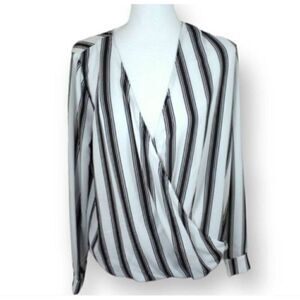 FOREVER 21 BLACK & WHITE STRIPE BLOUSE SZ.S EUC